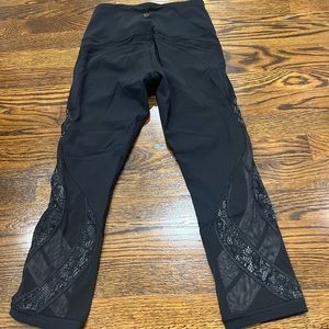Lululemon Wunder Under Crop 21" Lace Pants Black- Size 6
